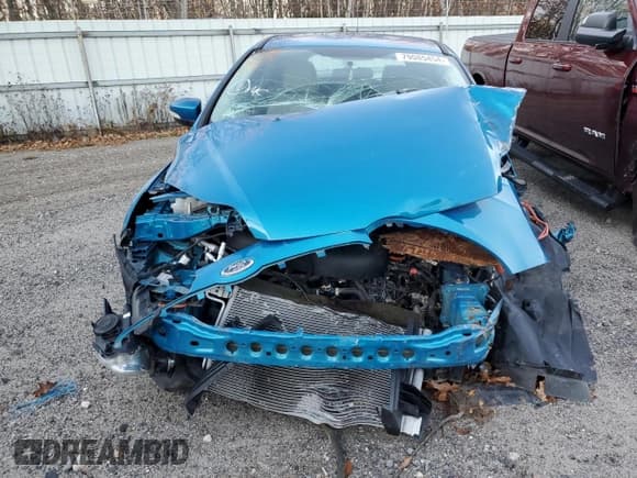 ✅ 2013 Ford Focus Electric • VIN: 1FADP3R47DL191687 • Lot: 79085454. Listed on Copart with Not provided. Free auction sales archive from the USA and detailed vehicle history report at DreamBid. Image 5.
