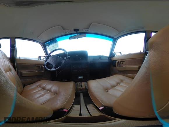 ✅ 1991 Volvo 240 • VIN: YV1AA885XM1897225 • Lot: 42018402. Listed on IAAI with 158,448 mi. Free auction sales archive from the USA and detailed vehicle history report at DreamBid. Image 20.