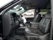 ✅ 2020 Chevrolet Silverado 1500 LTZ • VIN: 3GCUYGEL3LG303845 • Lot: 50366785. Wystawiony na Copart z przebiegiem 63 847 mil. Bezpłatny archiwum sprzedaży aukcyjnych z USA i szczegółowy raport historii pojazdu na DreamBid. Zdjęcie 7.