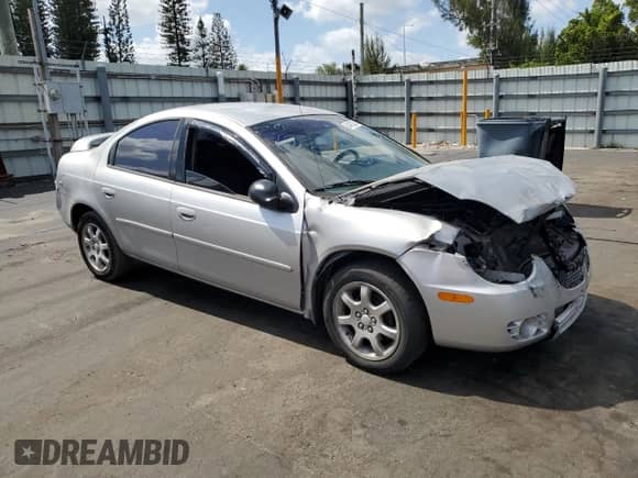 2003 Dodge Neon SXT z VIN 1B3ES56C83D105611, wystawiony jako Copart lot #54482305 z przebiegiem Nie podano mil oraz Szkoda całkowita • Salvage title. Historia ofert i sprzedaży dostępna na DreamBid. Obrazek 4.