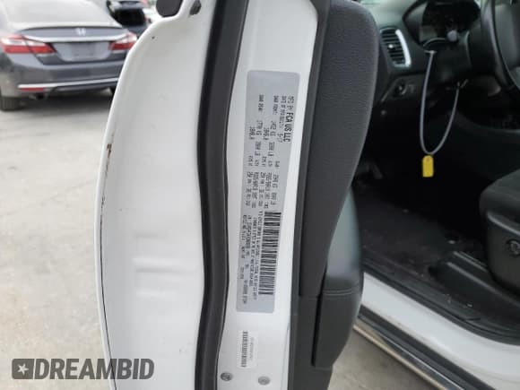 ✅ 2017 Dodge Durango Special Service • VIN: 1C4RDHFGXHC888698 • Lot: 82307674. Wystawiony na Copart z przebiegiem 159 950 mil. Bezpłatny archiwum sprzedaży aukcyjnych z USA i szczegółowy raport historii pojazdu na DreamBid. Zdjęcie 16.