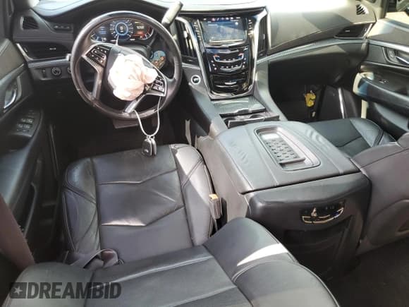 ✅ 2016 Cadillac Escalade Premium Collection • VIN: 1GYS4CKJ4GR126706 • Lot: 89549895. Wystawiony na Copart z przebiegiem 119 845 mil. Bezpłatny archiwum sprzedaży aukcyjnych z USA i szczegółowy raport historii pojazdu na DreamBid. Zdjęcie 8.