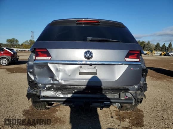 ✅ 2021 Volkswagen Atlas SEL • VIN: 1V2BR2CA0MC564104 • Lot: 86696115. Listed on Copart with 100,315 mi. Free auction sales archive from the USA and detailed vehicle history report at DreamBid. Image 6.