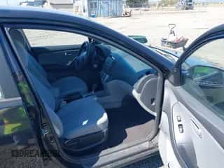 2008 Hyundai Elantra GLS z VIN KMHDU46D28U330441, wystawiony jako IAAI lot #43034792 z przebiegiem 150 006 mil mil oraz . Historia ofert i sprzedaży dostępna na DreamBid. Obrazek 5.