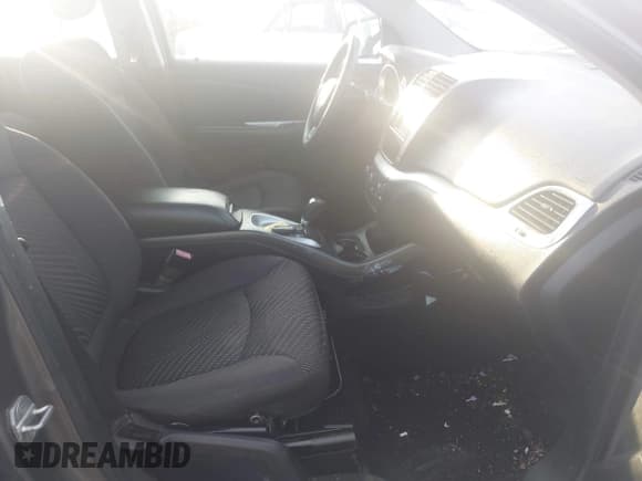 ✅ 2013 Dodge Journey American Value • VIN: 3C4PDCAB9DT578143 • Lot: 43659496. Wystawiony na IAAI z przebiegiem 109 244 mil. Bezpłatny archiwum sprzedaży aukcyjnych z USA i szczegółowy raport historii pojazdu na DreamBid. Zdjęcie 5.