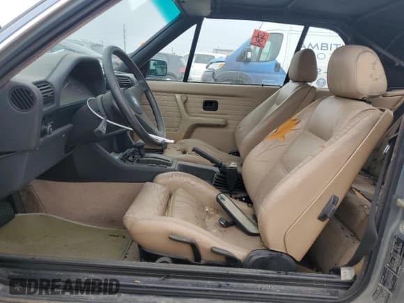 ✅ 1989 BMW 3 Series • VIN: WBABB2309K8862774 • Lot: 44600775. Wystawiony na Copart z przebiegiem 88 683 mil. Bezpłatny archiwum sprzedaży aukcyjnych z USA i szczegółowy raport historii pojazdu na DreamBid. Zdjęcie 7.