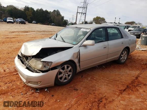 ✅ 2000 Toyota Avalon XL • VIN: 4T1BF28B6YU061880 • Lot: 89692185. Listed on Copart with 264,567 mi. Free auction sales archive from the USA and detailed vehicle history report at DreamBid. Image 1.