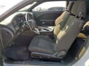 ✅ 2021 Dodge Challenger SXT • VIN: 2C3CDZAG6MH631164 • Lot: 81443515. Wystawiony na Copart z przebiegiem 90 446 mil. Bezpłatny archiwum sprzedaży aukcyjnych z USA i szczegółowy raport historii pojazdu na DreamBid. Zdjęcie 7.