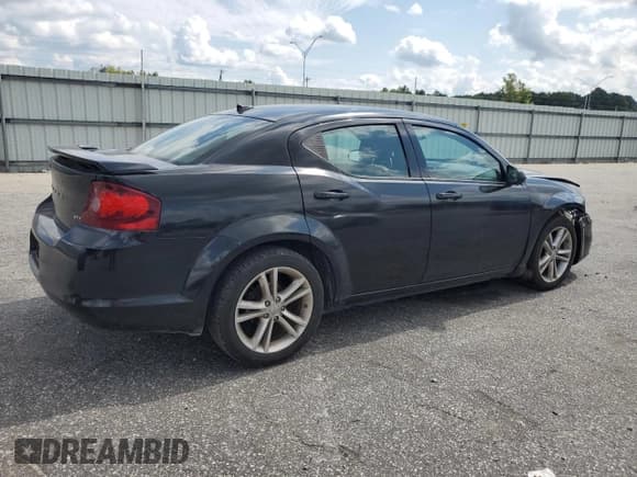 ✅ 2013 Dodge Avenger SXT • VIN: 1C3CDZCB4DN698872 • Лот: 71847094. Опубликован ранее на Copart с пробегом 128 002 миль. Бесплатный доступ к архиву аукционных продаж из США и подробный отчёт об истории автомобиля на DreamBid. Изображение 3.