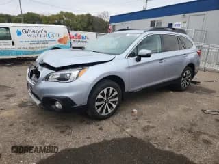 ✅ 2015 Subaru Outback Limited • VIN: 4S4BSBNC6F3352570 • Lot: 89892875. Listed on Copart with 207,748 mi. Free auction sales archive from the USA and detailed vehicle history report at DreamBid. Image 1.