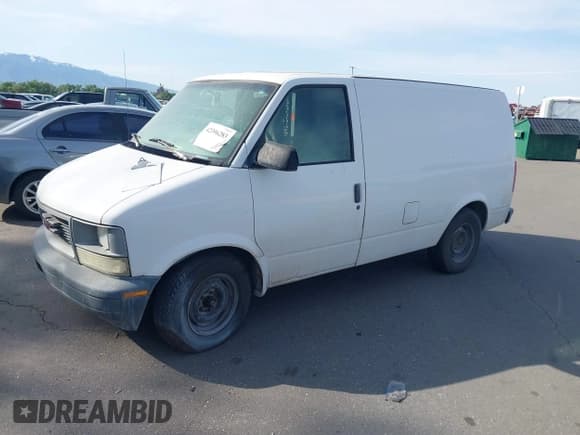✅ 1997 GMC Safari Cargo • VIN: 1GTDM19W6VB539995 • Lot: 42396283. Wystawiony na IAAI z przebiegiem Nie podano. Bezpłatny archiwum sprzedaży aukcyjnych z USA i szczegółowy raport historii pojazdu na DreamBid. Zdjęcie 2.