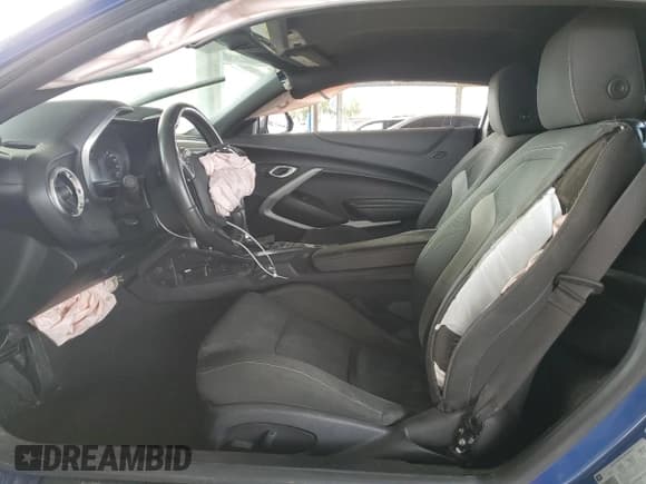 ✅ 2020 Chevrolet Camaro 1LT • VIN: 1G1FB1RS8L0145461 • Lot: 52047185. Listed on Copart with 58,609 mi. Free auction sales archive from the USA and detailed vehicle history report at DreamBid. Image 7.