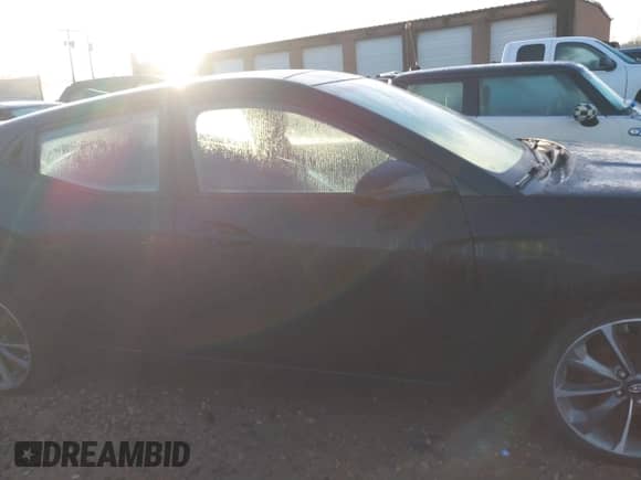 2019 Hyundai Veloster Premium z VIN KMHTG6AF3KU013055, wystawiony jako IAAI lot #41206611 z przebiegiem 48 759 mil mil oraz . Historia ofert i sprzedaży dostępna na DreamBid. Obrazek 13.