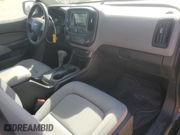✅ 2018 Chevrolet Colorado 2WD Work Truck • VIN: 1GCHSBEN4J1113927 • Lot: 57215005. Listed on Copart with 33,489 mi. Free auction sales archive from the USA and detailed vehicle history report at DreamBid. Image 8.