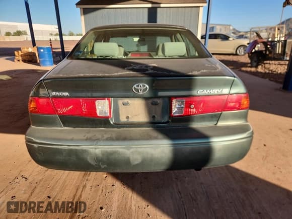 ✅ 2001 Toyota Camry LE • VIN: 4T1BG22K01U852921 • Лот: 82745845. Опубликован ранее на Copart с пробегом 169 944 миль. Бесплатный доступ к архиву аукционных продаж из США и подробный отчёт об истории автомобиля на DreamBid. Изображение 6.