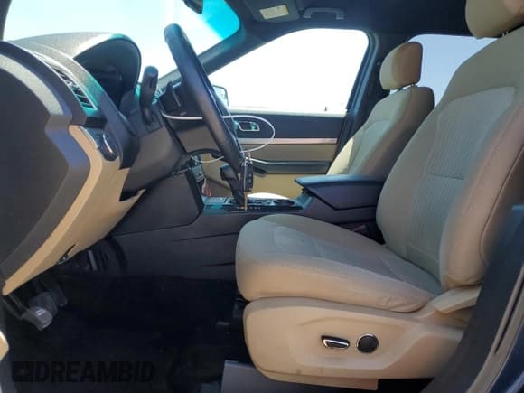 ✅ 2016 Ford Explorer • VIN: 1FM5K7B86GGA35232 • Lot: 56207305. Listed on Copart with 108,223 mi. Free auction sales archive from the USA and detailed vehicle history report at DreamBid. Image 7.