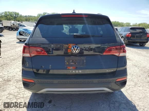 ✅ 2024 Volkswagen Taos S • VIN: 3VV8X7B27RM021610 • Лот: 72465984. Опубликован ранее на Copart с пробегом 9 520 миль. Бесплатный доступ к архиву аукционных продаж из США и подробный отчёт об истории автомобиля на DreamBid. Изображение 6.