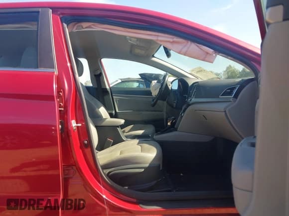 ✅ 2017 Hyundai Elantra SE • VIN: 5NPD84LF9HH009229 • Lot: 43509962. Listed on IAAI with 137,741 mi. Free auction sales archive from the USA and detailed vehicle history report at DreamBid. Image 5.