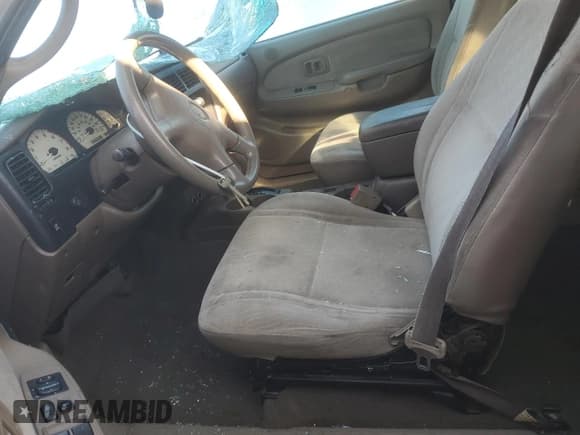 ✅ 2003 Toyota Tacoma PreRunner • VIN: 5TEGM92N53Z297528 • Лот: 90383895. Опубликован ранее на Copart с пробегом 232 704 миль. Бесплатный доступ к архиву аукционных продаж из США и подробный отчёт об истории автомобиля на DreamBid. Изображение 7.