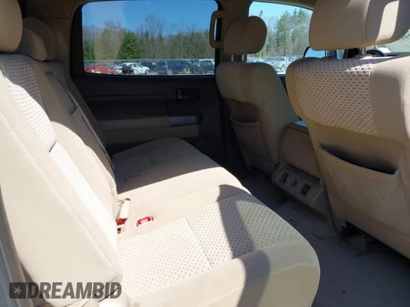 ✅ 2010 Toyota Tundra • VIN: 5TFDY5F14AX098563 • Lot: 42084336. Wystawiony na IAAI z przebiegiem 176 781 mil. Bezpłatny archiwum sprzedaży aukcyjnych z USA i szczegółowy raport historii pojazdu na DreamBid. Zdjęcie 8.