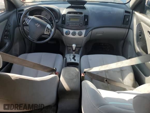 2008 Hyundai Elantra GLS z VIN KMHDU46D38U286644, wystawiony jako Copart lot #90834995 z przebiegiem 236 166 mil mil oraz Szkoda całkowita • Salvage title. Historia ofert i sprzedaży dostępna na DreamBid. Obrazek 8.