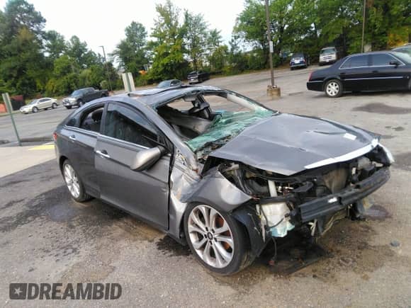 2013 Hyundai Sonata SE с VIN 5NPEC4AB2DH727315, выставлен на аукционе IAAI как лот 42917615 с пробегом Не указан миль и . История ставок и продаж доступна на DreamBid. Изображение 1.