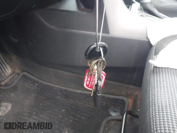 ✅ 2013 Hyundai Elantra • VIN: KMHD35LE2DU020869 • Lot: 43635744. Listed on IAAI with 195,927 mi. Free auction sales archive from the USA and detailed vehicle history report at DreamBid. Image 11.