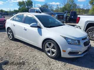 2015 Chevrolet Cruze LT с VIN 1G1PE5SB5F7203633, выставлен на аукционе IAAI как лот 43408197 с пробегом 211 909 миль миль и . История ставок и продаж доступна на DreamBid. Изображение 1.