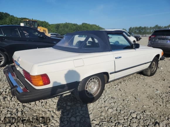 ✅ 1980 Mercedes-Benz SL • VIN: 10704412065248 • Lot: 65748585. Listed on Copart with 138,804 mi. Free auction sales archive from the USA and detailed vehicle history report at DreamBid. Image 3.