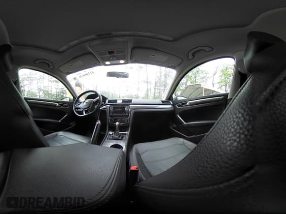 ✅ 2018 Volkswagen Passat SE • VIN: 1VWBA7A30JC027199 • Lot: 42266836. Listed on IAAI with 94,428 mi. Free auction sales archive from the USA and detailed vehicle history report at DreamBid. Image 18.