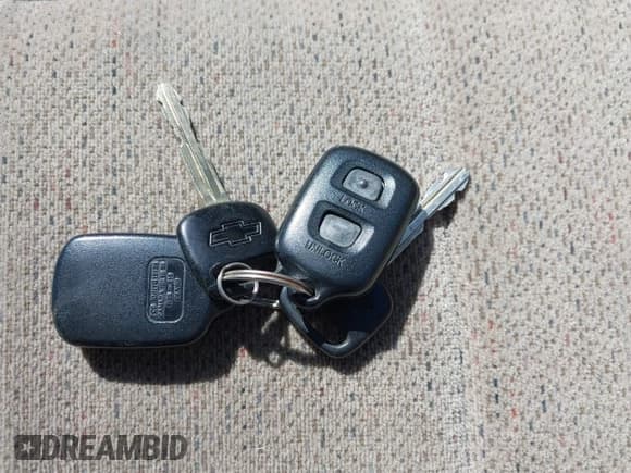 ✅ 2002 Chevrolet Prizm • VIN: 1Y1SK52892Z412379 • Lot: 41985266. Listed on IAAI with 203,824 mi. Free auction sales archive from the USA and detailed vehicle history report at DreamBid. Image 11.