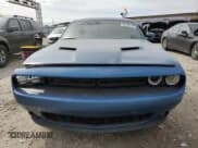 ✅ 2022 Dodge Challenger SXT • VIN: 2C3CDZGG5NH104953 • Lot: 45166113. Wystawiony na Copart z przebiegiem Nie podano. Bezpłatny archiwum sprzedaży aukcyjnych z USA i szczegółowy raport historii pojazdu na DreamBid. Zdjęcie 5.
