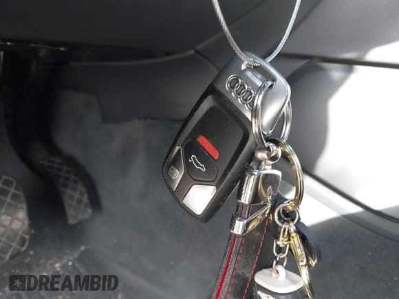 ✅ 2017 Audi Q7 Premium • VIN: WA1AHAF77HD058225 • Lot: 41296297. Listed on IAAI with 107,860 mi. Free auction sales archive from the USA and detailed vehicle history report at DreamBid. Image 11.