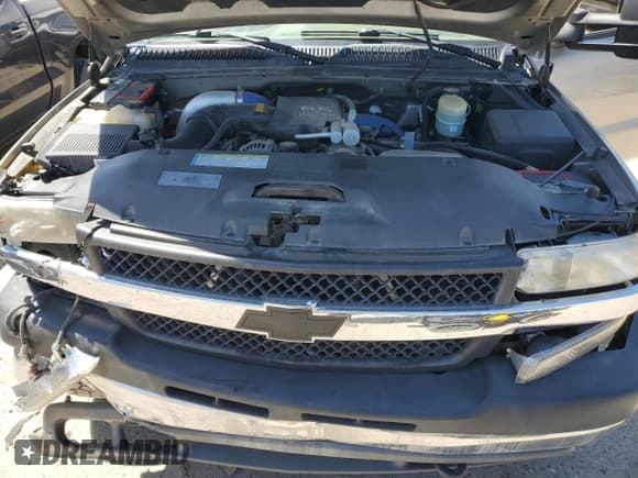 ✅ 2001 Chevrolet Silverado 2500HD • VIN: 1GCHK231X1F188974 • Lot: 57675615. Wystawiony na Copart z przebiegiem 109 852 mil. Bezpłatny archiwum sprzedaży aukcyjnych z USA i szczegółowy raport historii pojazdu na DreamBid. Zdjęcie 11.