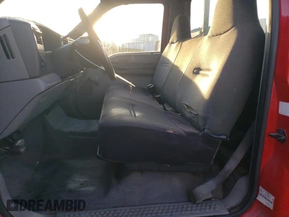 ✅ 2003 Ford F-350 XL • VIN: 1FDSF34L13EA67061 • Lot: 82886924. Listed on Copart with 159,097 mi. Free auction sales archive from the USA and detailed vehicle history report at DreamBid. Image 8.