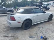 ✅ 2002 Ford Mustang Deluxe • VIN: 1FAFP444X2F228099 • Лот: 43035080. Опубликован ранее на IAAI с пробегом 171 917 миль. Бесплатный доступ к архиву аукционных продаж из США и подробный отчёт об истории автомобиля на DreamBid. Изображение 4.