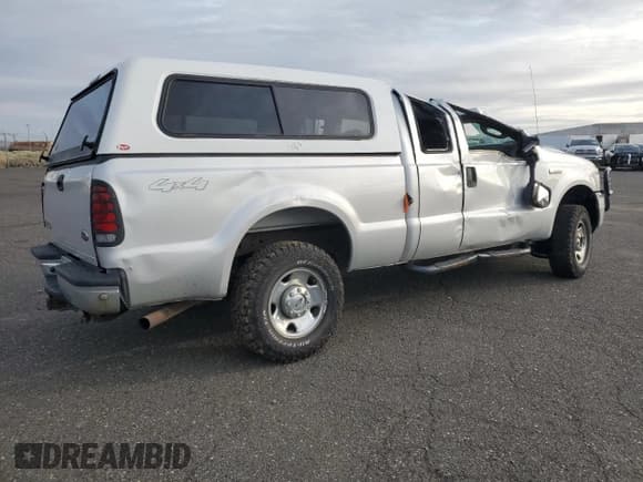 ✅ 2007 Ford F-250 XL • VIN: 1FTSX21557EA32840 • Lot: 90320135. Listed on Copart with 136,179 mi. Free auction sales archive from the USA and detailed vehicle history report at DreamBid. Image 3.