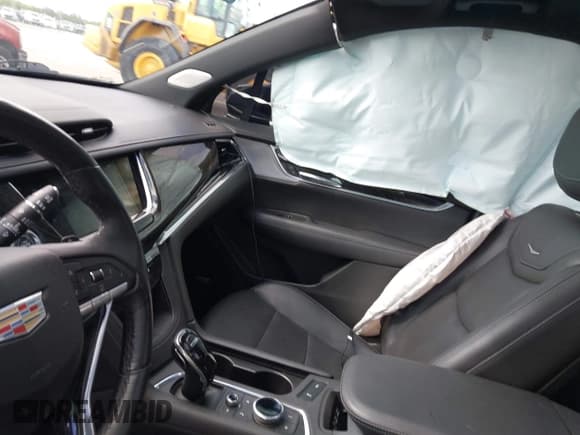 ✅ 2021 Cadillac XT6 Premium Luxury • VIN: 1GYKPCRS3MZ154014 • Lot: 43398363. Wystawiony na IAAI z przebiegiem 29 876 mil. Bezpłatny archiwum sprzedaży aukcyjnych z USA i szczegółowy raport historii pojazdu na DreamBid. Zdjęcie 5.