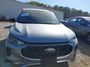 ✅ 2024 Ford Escape ST-Line • VIN: 1FMCU9MN8RUA26679 • Lot: 43486522. Wystawiony na IAAI z przebiegiem 26 490 mil. Bezpłatny archiwum sprzedaży aukcyjnych z USA i szczegółowy raport historii pojazdu na DreamBid. Zdjęcie 12.