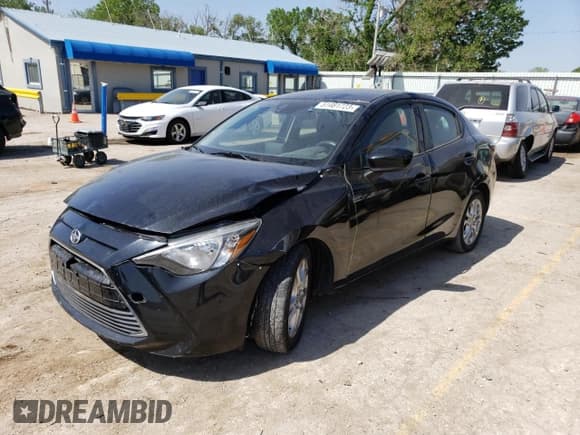 ✅ 2016 Scion iA • VIN: 3MYDLBZV8GY112646 • Лот: 51481723. Опубликован ранее на Copart с пробегом 98 781 миль. Бесплатный доступ к архиву аукционных продаж из США и подробный отчёт об истории автомобиля на DreamBid. Изображение 1.