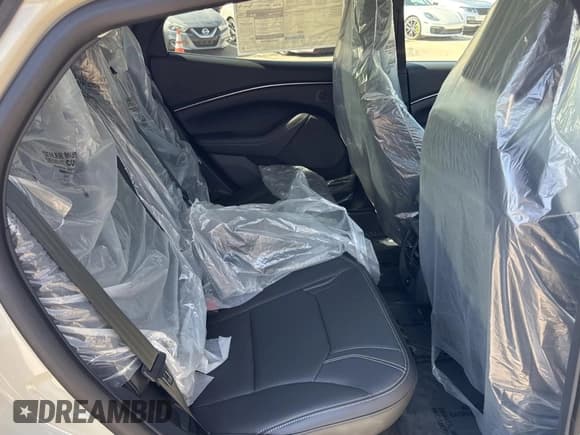 ✅ 2025 Ford Mustang Mach-E Premium • VIN: 3FMTK3R41SMA05105 • Lot: 87426105. Listed on Copart with 24 mi. Free auction sales archive from the USA and detailed vehicle history report at DreamBid. Image 6.