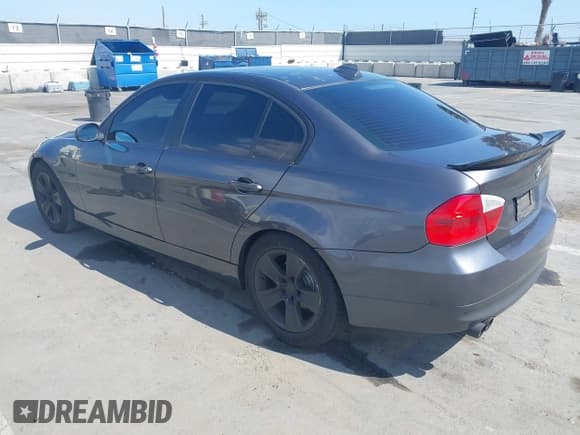 ✅ 2007 BMW 3 Series 328i • VIN: WBAVC53587FZ76498 • Лот: 42110897. Опубликован ранее на IAAI с пробегом 178 823 миль. Бесплатный доступ к архиву аукционных продаж из США и подробный отчёт об истории автомобиля на DreamBid. Изображение 3.