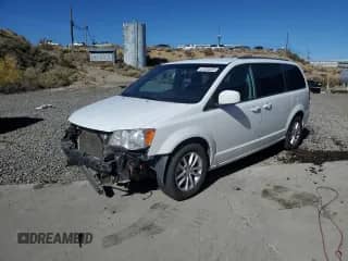 2018 Dodge Grand Caravan SXT z VIN 2C4RDGCG1JR208215, wystawiony jako Copart lot #87284535 z przebiegiem 147 406 mil mil oraz Szkoda całkowita • Salvage title. Historia ofert i sprzedaży dostępna na DreamBid. Obrazek 1.