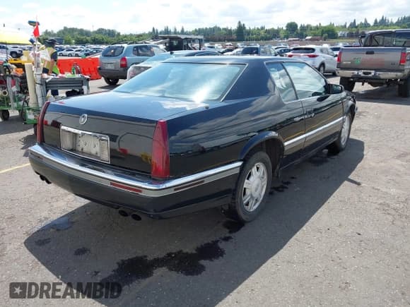 ✅ 1992 Cadillac Eldorado • VIN: 1G6EL13B9NU613480 • Lot: 42343946. Wystawiony na IAAI z przebiegiem 182 172 mil. Bezpłatny archiwum sprzedaży aukcyjnych z USA i szczegółowy raport historii pojazdu na DreamBid. Zdjęcie 4.
