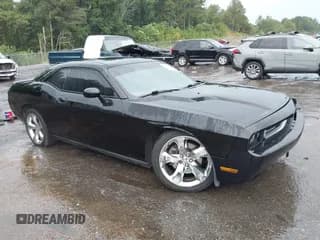 ✅ 2014 Dodge Challenger SXT • VIN: 2C3CDYAG9EH101833 • Лот: 42983451. Опубликован ранее на IAAI с пробегом 199 993 миль. Бесплатный доступ к архиву аукционных продаж из США и подробный отчёт об истории автомобиля на DreamBid. Изображение 1.