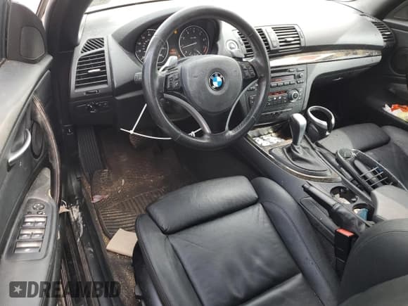 ✅ 2010 BMW 1 Series 128i • VIN: WBAUN1C53AVH82010 • Lot: 54421635. Listed on Copart with 144,714 mi. Free auction sales archive from the USA and detailed vehicle history report at DreamBid. Image 8.