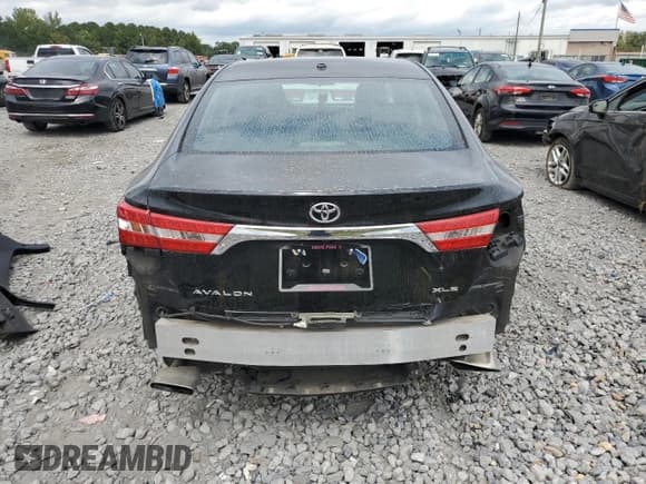 ✅ 2015 Toyota Avalon XLE Touring • VIN: 4T1BK1EBXFU185108 • Lot: 82057855. Listed on Copart with 111,408 mi. Free auction sales archive from the USA and detailed vehicle history report at DreamBid. Image 6.