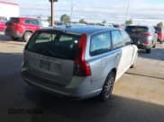 ✅ 2009 Volvo V50 • VIN: YV1MW390592470167 • Lot: 42473638. Listed on IAAI with 104,772 mi. Free auction sales archive from the USA and detailed vehicle history report at DreamBid. Image 4.