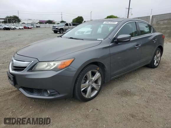 ✅ 2014 Acura ILX Premium • VIN: 19VDE1F50EE008005 • Lot: 59624555. Listed on Copart with 178,138 mi. Free auction sales archive from the USA and detailed vehicle history report at DreamBid. Image 1.