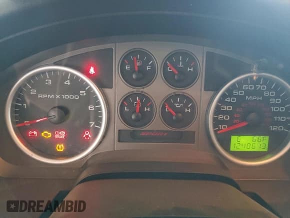 ✅ 2007 Ford F-150 XLT • VIN: 1FTPW12V17KA80208 • Lot: 94914355. Wystawiony na Copart z przebiegiem 124 861 mil. Bezpłatny archiwum sprzedaży aukcyjnych z USA i szczegółowy raport historii pojazdu na DreamBid. Zdjęcie 9.